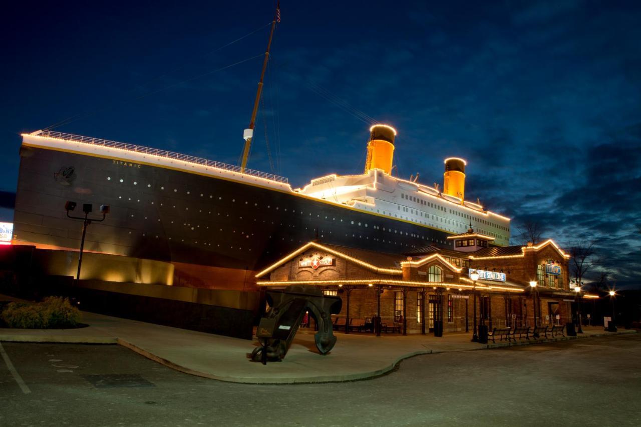 Hidden Creek, Pool Table, Hot Tub, 1089 Free Tickets Each Paid Day, Dollywood And More جاتلينبرج المظهر الخارجي الصورة